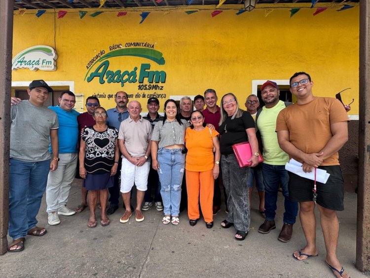 Nova diretoria da Rádio Comunitária Araçá FM é eleita em assembleia realizada na Escola Augusto dos Anjos