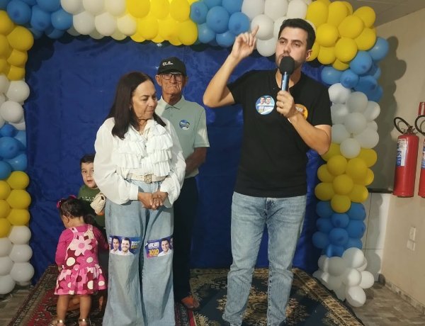 Plenária de Arlinda Meireles reforça articulação política e movimenta cenário eleitoral local